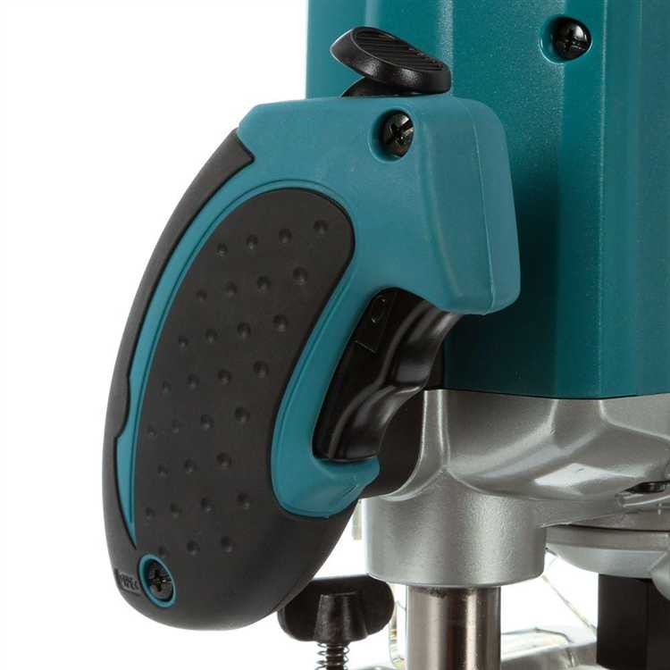 От чего подходят цанги к makita rp2301 От чего подходят цанги к makita rp2301