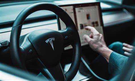Роль автоматизации и роботизации в производственных процессах Tesla