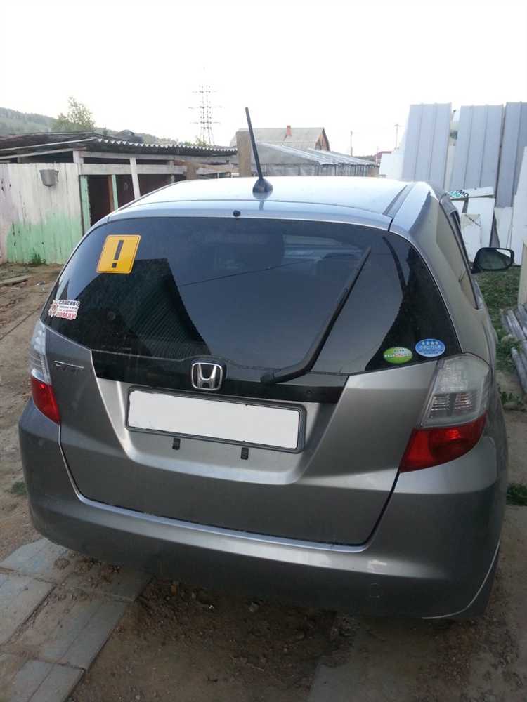 Факторы, которые могут увеличить цену стекла Honda Fit
